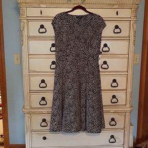 Chaps v-neck dress